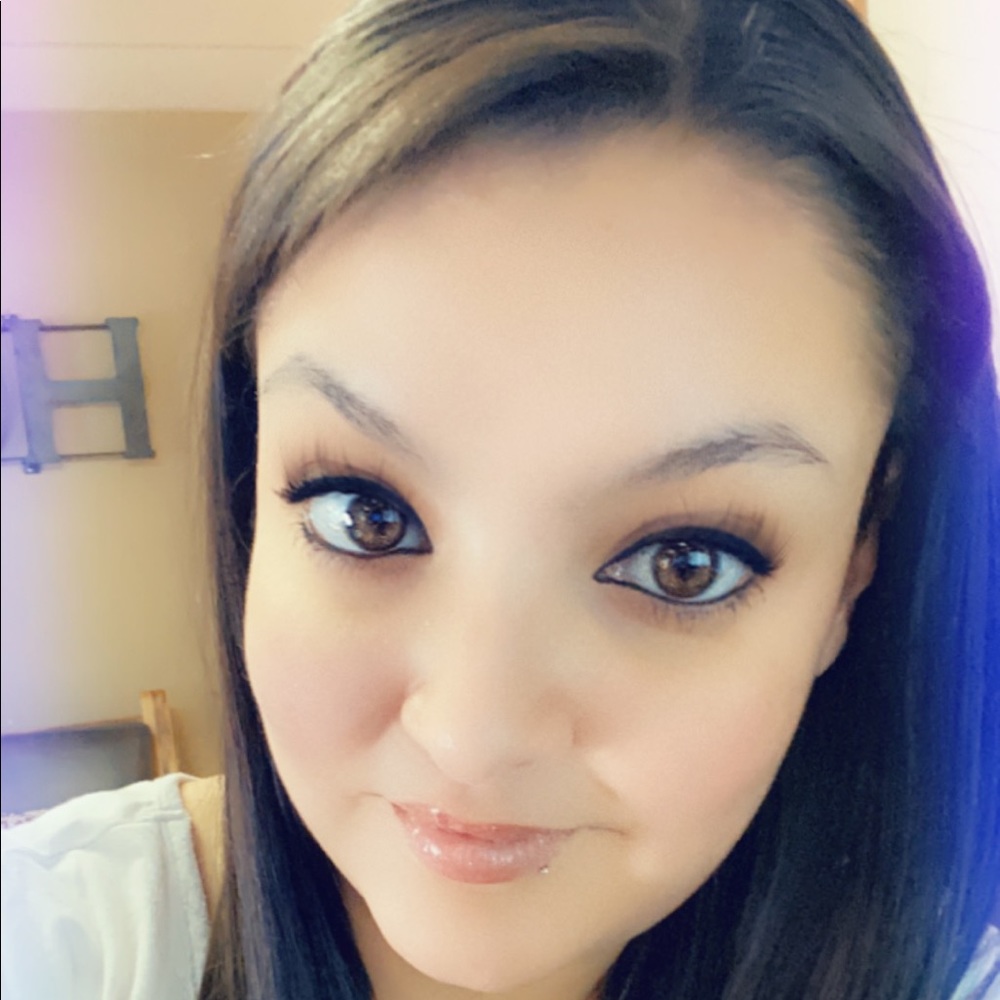 Meet your Posher, Vanessa